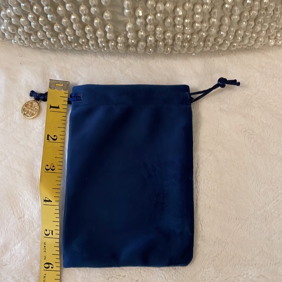 NEW Large Tory Burch Velvet Jewelry Pouch - Picture 2 of 3